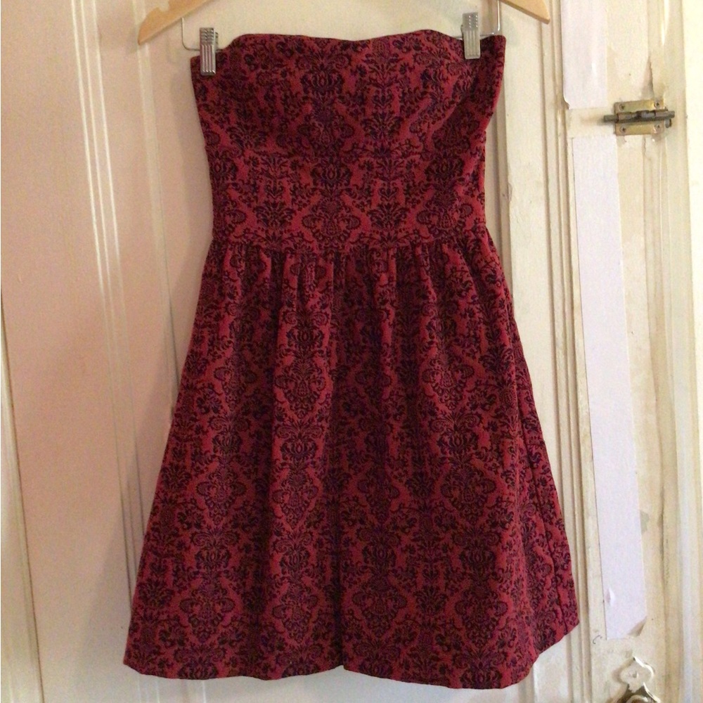 Beautiful Strapless Forever 21 Bubble Skirt